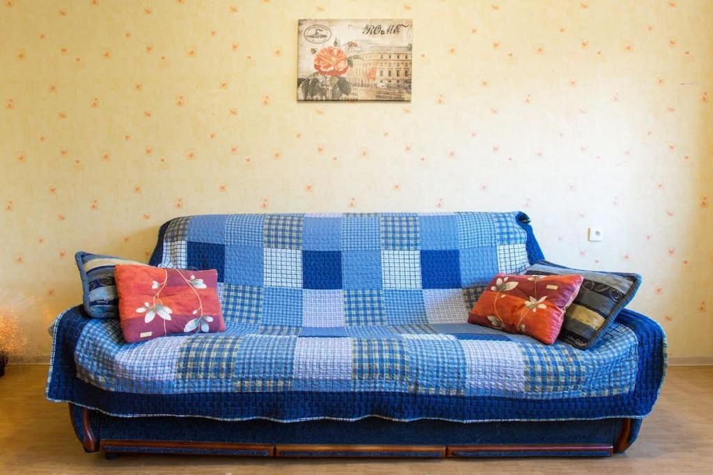טאלין Sunny Apartment Near Bus Station מראה חיצוני תמונה